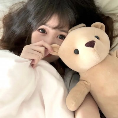 男孩超级白